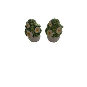 2/$25! Lenox Daisy Salt & pepper shakers. Collectors set!